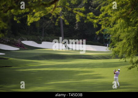 Augusta, USA. 13 Apr, 2019. United States' Bäche Koepka während der dritten Runde des Masters 2019-Turnier in Augusta National Golf Club in Augusta, Georgia, United States, 13. April 2019. Quelle: Lba Co.Ltd./Alamy leben Nachrichten Stockfoto