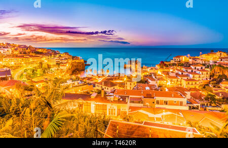 Panoramablick über Câmara de Lobos, Madeira, Portugal Stockfoto