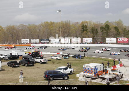 Rennwagen auf der Rennstrecke bei Orange County Speedway North Carolina Stockfoto