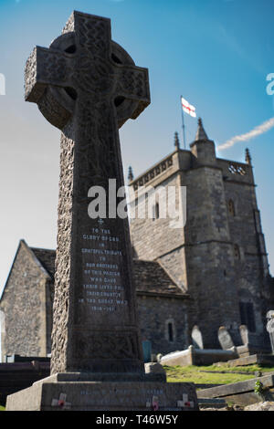 Kriegerdenkmal, alte Kirche des Hl. Nikolaus, bergauf, Weston-super-Mare, North Somerset, VEREINIGTES KÖNIGREICH Stockfoto