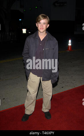 LOS ANGELES, Ca. April 07, 2003: Schauspieler Haley Joel Osment auf der Los Angeles Premiere in der Familie läuft. Stockfoto