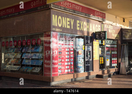 Geld Exchange Center in Fuengirola, Costa del Sol, Spanien Stockfoto