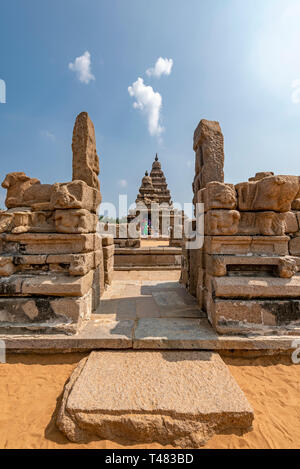 Vertikale Ansicht der Shore Tempel in Mahabalipuram, Indien. Stockfoto