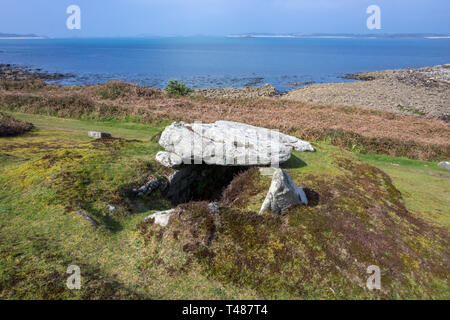Untere Innisidgen, Alte Grabkammer, die St Mary's, Scilly-inseln, Großbritannien Stockfoto