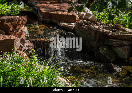 Garten Wasserfälle Stockfoto