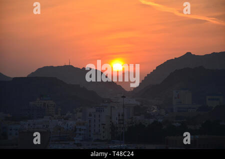 Sonnenuntergang über Muscat Oman Stockfoto