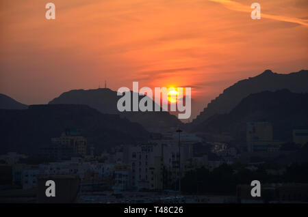 Sonnenuntergang über Muscat Oman Stockfoto