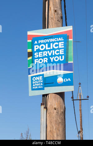 DA (Democratic Alliance) Opposition politische Partei Wahlplakat für 2019 nationale Wahlen, Südafrika verspricht eine provinzielle Polizei Service Stockfoto