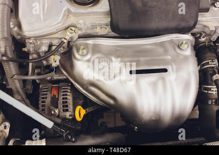 Schwarzes Auto Repair Station mit Soft-Fokus in den Hintergrund und über Licht. Stockfoto