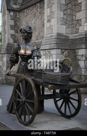 Bronzestatue von Molly Malone in Dublin, Irland Stockfoto