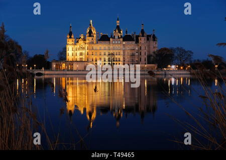 Schwerin: Schweriner Schloss am Schweriner See Stockfoto