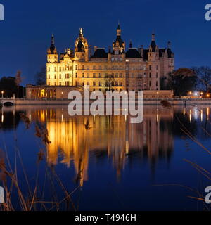 Schwerin: Schweriner Schloss am Schweriner See Stockfoto