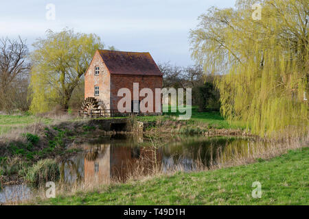 Hartpury Mühle, Highleadon, Gloucestershire, UK Brick denkmalgeschützte Wassermühle Stockfoto