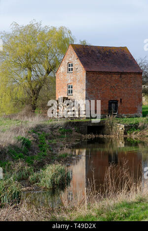 Hartpury Mühle, Highleadon, Gloucestershire, UK Brick denkmalgeschützte Wassermühle Stockfoto