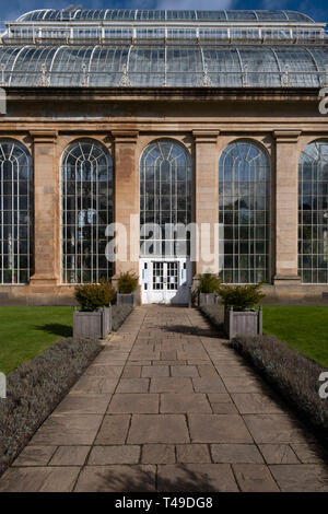 Das Palm House Gewächshaus an der Royal Botanic Garden in Edinburgh, Schottland, Vereinigtes Königreich Stockfoto