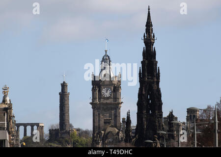 Das Scott Monument, Balmoral Hotel Tower und Nelson Denkmal, Edinburgh, Schottland, Großbritannien, Europa Stockfoto