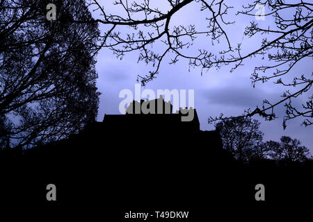 Silhouette der Burg von Edinburgh, Edinburgh, Schottland, Großbritannien, Europa Stockfoto