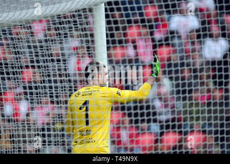 Prag, Tschechische Republik. 14 Apr, 2019. Gloalkeeper Ondrej Kolar von Slavia Praha in die 28. Runde der tschechischen Fußball-Liga Slavia Praha vs Sparta Praha in Prag in der Tschechischen Republik. Credit: Slavek Ruta/ZUMA Draht/Alamy leben Nachrichten Stockfoto