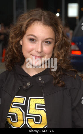 LOS ANGELES, Ca. November 09, 2003: Schauspielerin ALEXA VEGA im Rahmen der Weltpremiere in Hollywood, von Looney Tunes Back in Action. Stockfoto