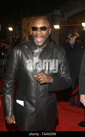 LOS ANGELES, Ca. Dezember 01, 2003: Isaac Hayes am Los Angeles Premiere Der letzte Samurai. Stockfoto