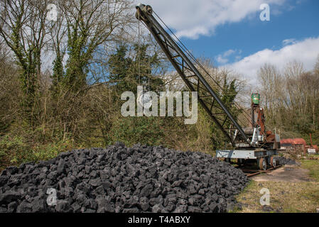 Profilschiene montiert Dampf Kran bei Blists Hill Victorian Stadt Ironbridge Stockfoto