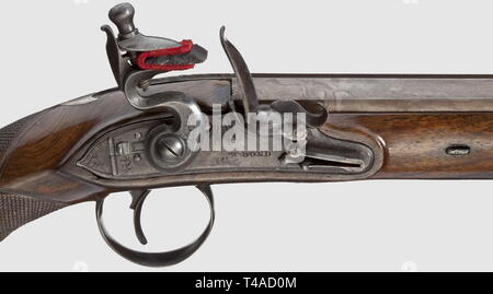 Eine feine cased Paar englischen Musketen Pistolen, William Bond, London, ca. 1820. Achteckige mit glatten Läufen in 14,5 mm Kaliber, oben unterzeichnet. Dünn graviert flintlocks mit verschiebbaren safeties und frizzens auf Rollen. Nussbaum vollen Bestände mit schmiedeeisernen Möbeln graviert en suite, silber Wappen mit Monogramm "BM". Holz- Rammb ken mit Horn Tipps. Die Waffen sind professionell überarbeitet, einige Teile wurden repariert wurde, Metallteile und Fässer neu gebläut. Länge 38,5 cm. In einem alten Mahagoni Fall mit Messing Tragegriff, die Segmentierung, Additional-Rights - Clearance-Info - Not-Available Stockfoto