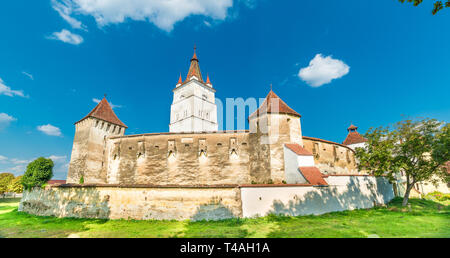 Mittelalterliche Wehrkirche Harman (Hoonigburg) sächsische Dorf in Brasov Stadt, Siebenbürgen, Rumänien Stockfoto