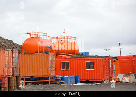 Ein Flugzeug in Land frei Station auf King George Island, South Shetland Inseln Touristen in die Antarktis bringen. Stockfoto