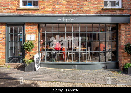 Der hungrige Gast Restaurant in der Lombard Street, Petworth, West Sussex Stockfoto