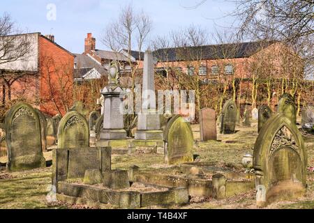 BIRMINGHAM, UK - 11. März: Berühmte Warstone Lane Friedhof am 11. März 2010 in Birmingham, UK. Der Friedhof stammt aus dem Jahr 1847. Stockfoto