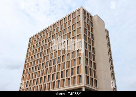 TOPEKA, USA - 25. JUNI 2013: Eisenhower State Office Building Topeka, Kansas, United States. Topeka ist die Hauptstadt des US-Bundesstaates Kansas und ist Stockfoto