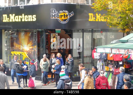 Dr Martens Schuh shop in Oxford StreetLondon, Großbritannien Stockfoto