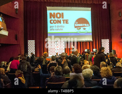 Rom, Italien. 14 Apr, 2019. Demonstration für die Eröffnung der Wahlkampagne für die Europawahlen 2019 auf 'Links' Liste Quelle: Patrizia Cortellessa/Pacific Press/Alamy leben Nachrichten Stockfoto