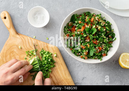 Zutaten kochen Salat tabouli Draufsicht gesundes Essen Stockfoto
