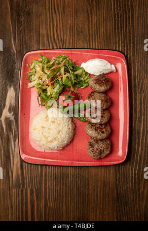 Gegrillte Fleischklößchen Stockfoto