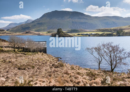 Malerischer Blick auf Cregennan Seen, im südlichen Abschnitt des Snowdonia National Park, Gwynedd, Wales, Großbritannien Stockfoto