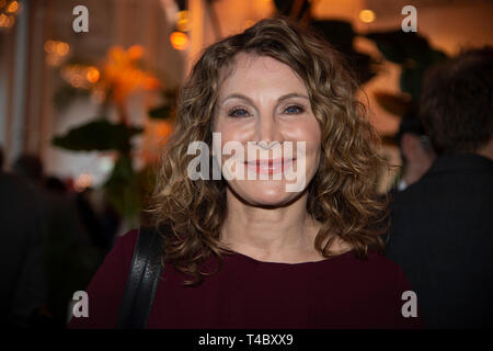 Köln, Deutschland. 11 Apr, 2019. Susanne WIESELER, Moderator, Porträt, Porträt, Portrait, single Bild, single Motiv, WDR Treff in Köln am 11.04.2019, | Verwendung der weltweiten Kredit: dpa/Alamy leben Nachrichten Stockfoto