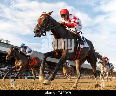 Saratoga Springs, NY, USA. 3. Sep 2018. Mind Control (Nr. 2) gewinnt die hoffnungsvollen Stakes (Grad 1), Sept. 3, 2018 im Saratoga Race Course, Saratoga Springs, NY geritten von John Velazquez und von Gregory Sacco, Mind Control ausgebildet Fertig 3/4 Längen vor Mucho (Nr. 7). (Bruce Dudek/Eclipse Sportswire) Credit: Csm/Alamy leben Nachrichten Stockfoto