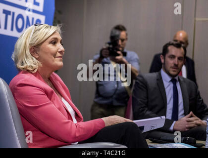 April 15, 2019 - Französische rechtsextreme Rassemblement National (RN) Partei Präsident Marine Le Pen bei der Vorstellung des Manifests des Rassemblement National' "Die Europäische Allianz der Nationen'' und die RN-Programm für die Wahlen zum Europäischen Parlament am 15. April 2019 in Straßburg, Frankreich. (Bild: © Elyxandro CegarraZUMA Draht) Stockfoto