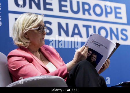 April 15, 2019 - Französische rechtsextreme Rassemblement National (RN) Partei Präsident Marine Le Pen bei der Vorstellung des Manifests des Rassemblement National' "Die Europäische Allianz der Nationen'' und die RN-Programm für die Wahlen zum Europäischen Parlament am 15. April 2019 in Straßburg, Frankreich. (Bild: © Elyxandro CegarraZUMA Draht) Stockfoto