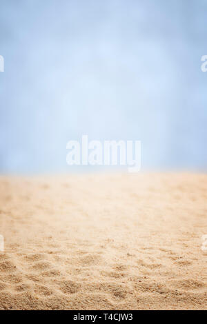 Vertikaler ein unscharf Strand Hintergrund mit dem Horizont in der Mitte. Stockfoto