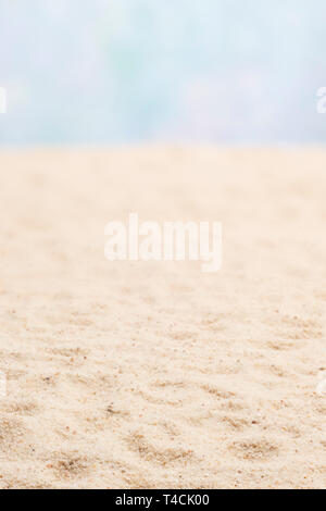 Vertikaler ein unscharf Strand Hintergrund mit dem Horizont an der Spitze. Stockfoto