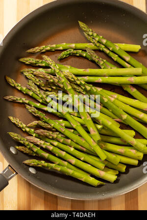Spargelstangen. Stockfoto