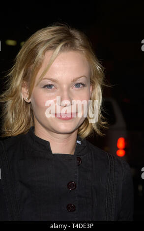 LOS ANGELES, Ca. Januar 12, 2004: Schauspielerin SAMANTHA MATHIS im Rahmen der Weltpremiere in Hollywood, der zusammen kam Polly. Stockfoto