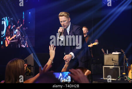 Red Nose Day Gala Ball für Comic Relief mit Headliner Ronan Keating und Rick Parfitt Jnr und RPJ Band gehalten an der Battersea Evolution bietet: Ronan Keating Wo: London, Großbritannien Wann: 15 Mar 2019 Credit: Joe Pepler/PinPep/WENN.com Stockfoto