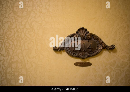 Antike viktorianische ära Nummernschild in einem historischen Hotel. French Lick Resort. Stockfoto