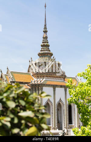 Phra Viharn Yod Tempel am Grand Palace in Bangkok, Thailand. Stockfoto