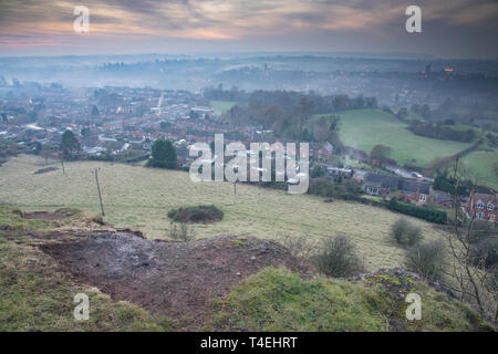 Sonnenuntergang nach dem Nachglühen von der Queen's Parlor, The Hermitage, Bridgnorth, Shropshire, England, Großbritannien. Stockfoto