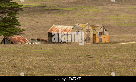 Verfallenen und verlassenen landwirtschaftlichen Gebäuden im ländlichen Australien. Stockfoto