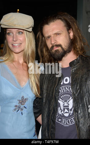 LOS ANGELES, Ca. April 22, 2004: Rob Zombie bei der Weltpremiere von Godsend, an der chinesischen Theater, Hollywood. Stockfoto